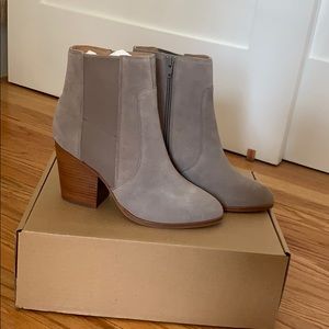 NWT Soludos Emma Mineral Grey Bootie Size 7.5